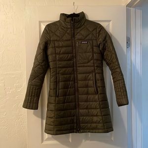 Patagonia parka in sage green color, size small.